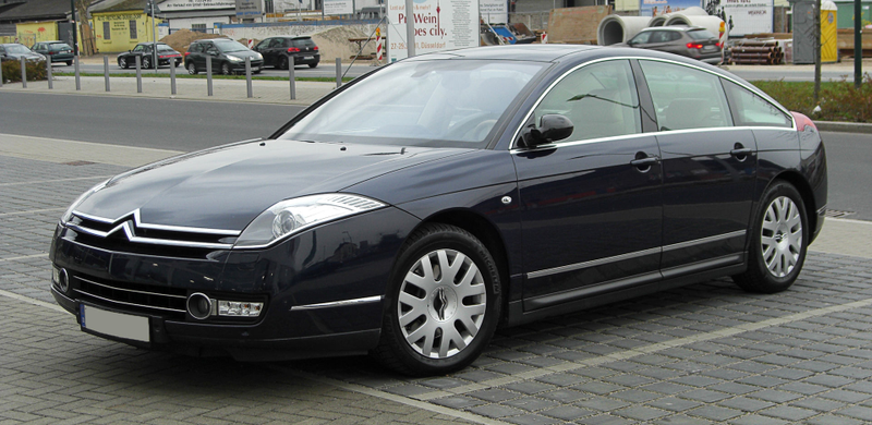 Illustration for article titled Generation Gap: Citroën Flagship Sedans Edition